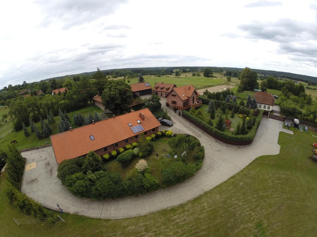 Stajnia Lipowo 45 * Lipowo (Mragowo)